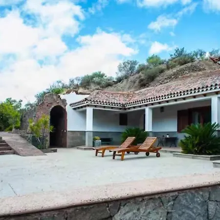 Κατάλυμα σε φάρμα - Cueva Del Pastor *