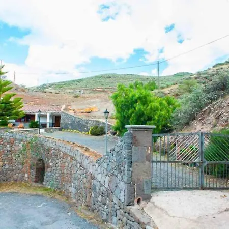 - Cueva Del Pastor