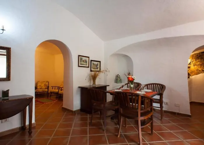 - Cueva Del Pastor